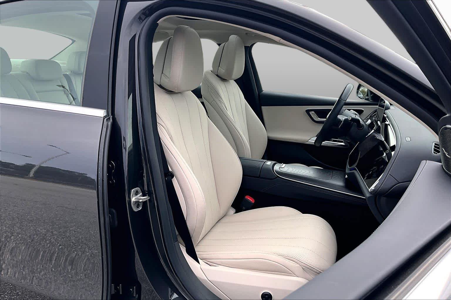 Used 2025 Graphite Grey Metallic Mercedes-Benz E 350 image 8
