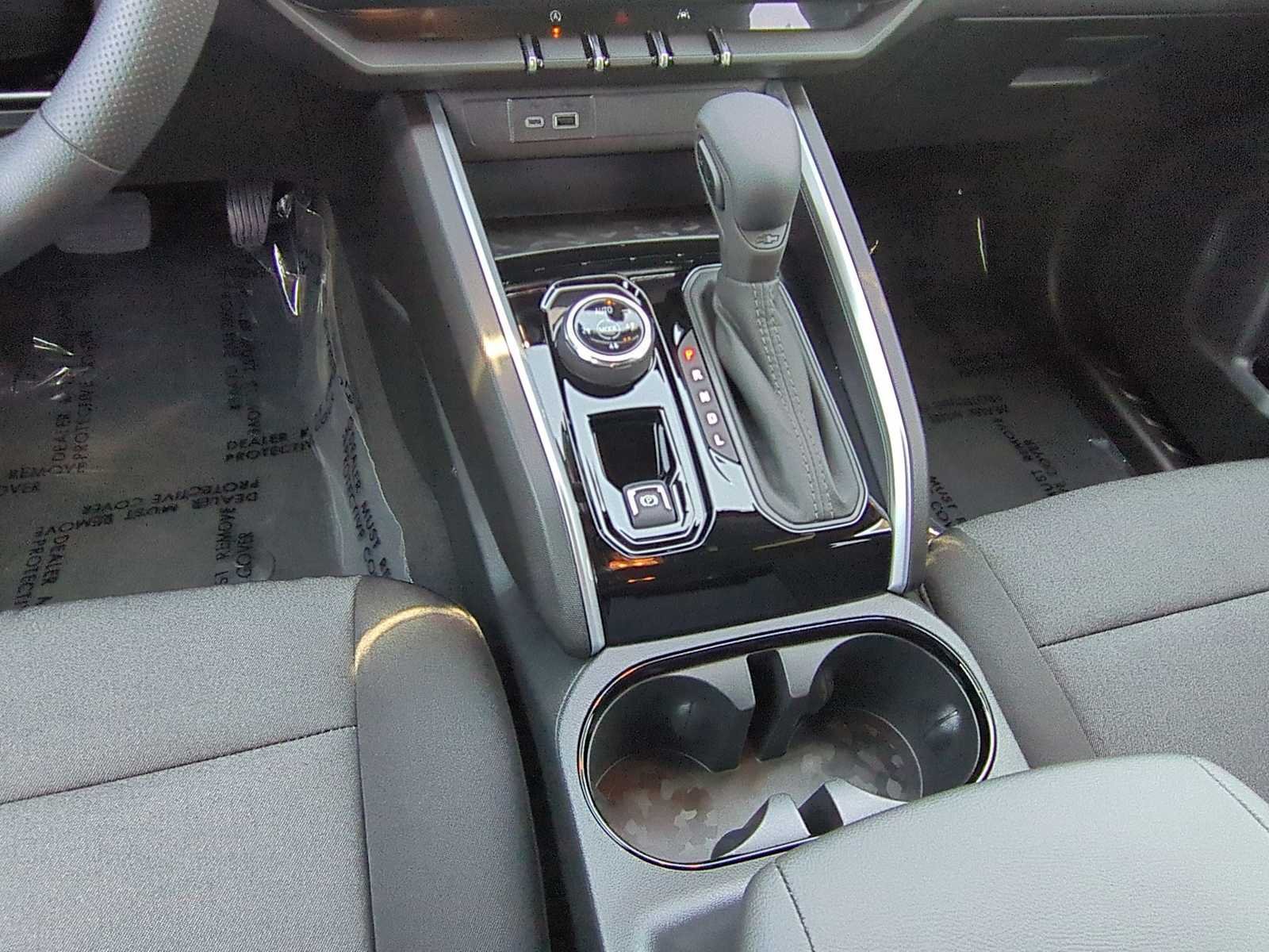 New 2026 Summit White Chevrolet Trail Boss image 18