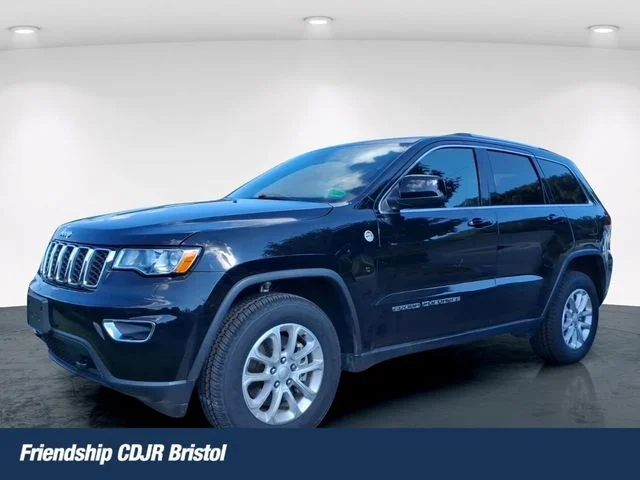 Used 2021 Black Jeep Laredo E image 1
