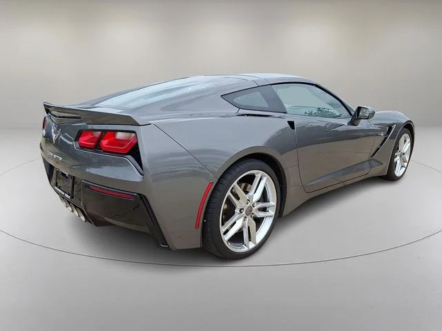 Used 2016 Gray Chevrolet Stingray Z51 image 11