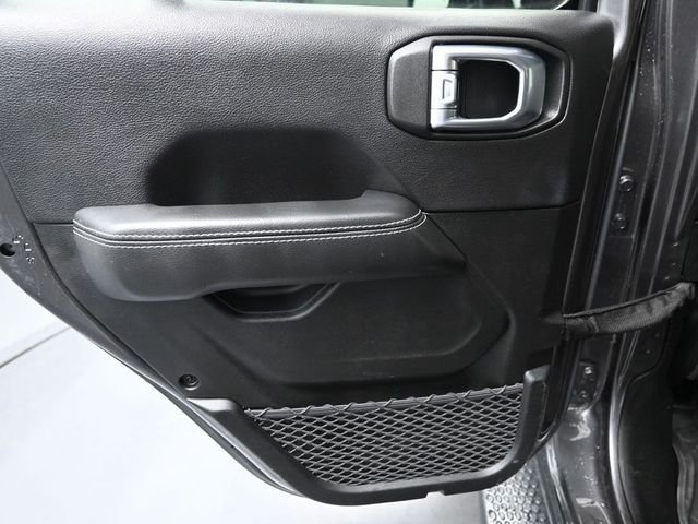 Used 2022 Gray Jeep Unlimited Sahara image 11