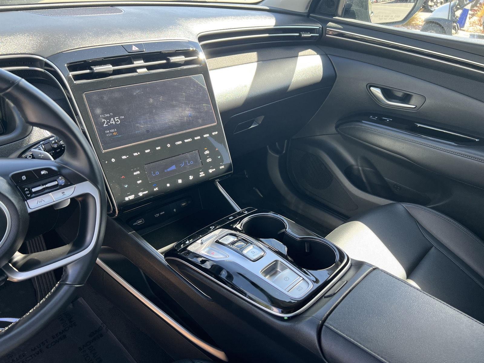 Certified Used 2024 Amazon Gray Hyundai SEL Convenience image 7