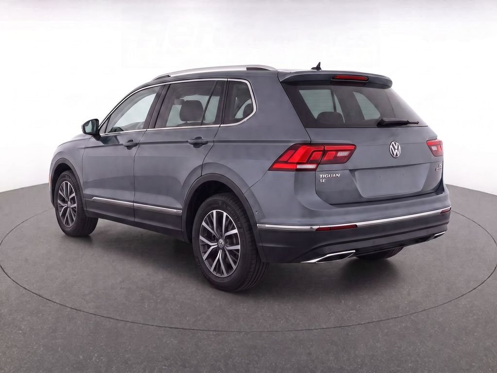 Used 2018 Gray Volkswagen 2.0T SE image 7