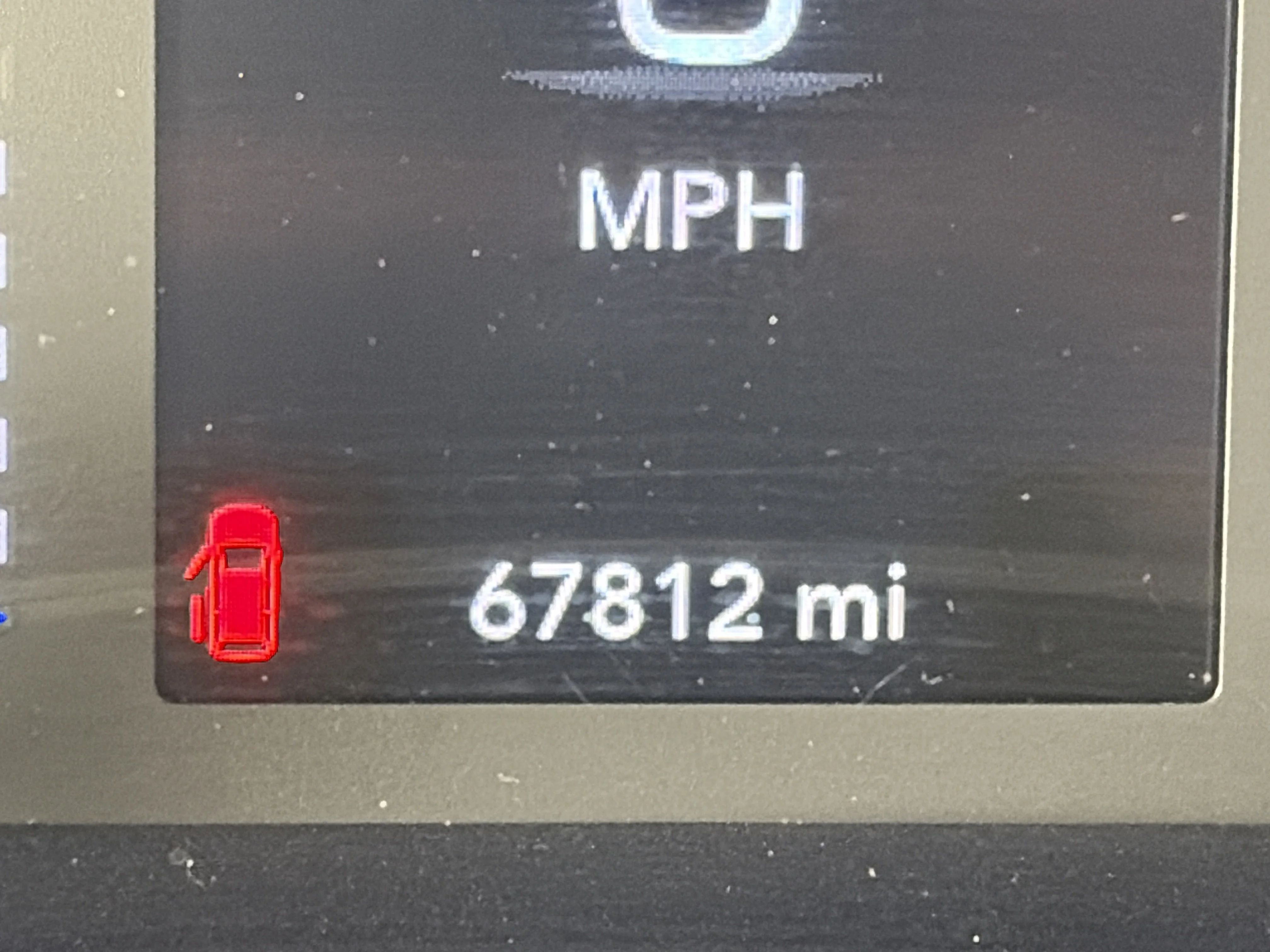 Used 2023 White Chrysler LX image 5