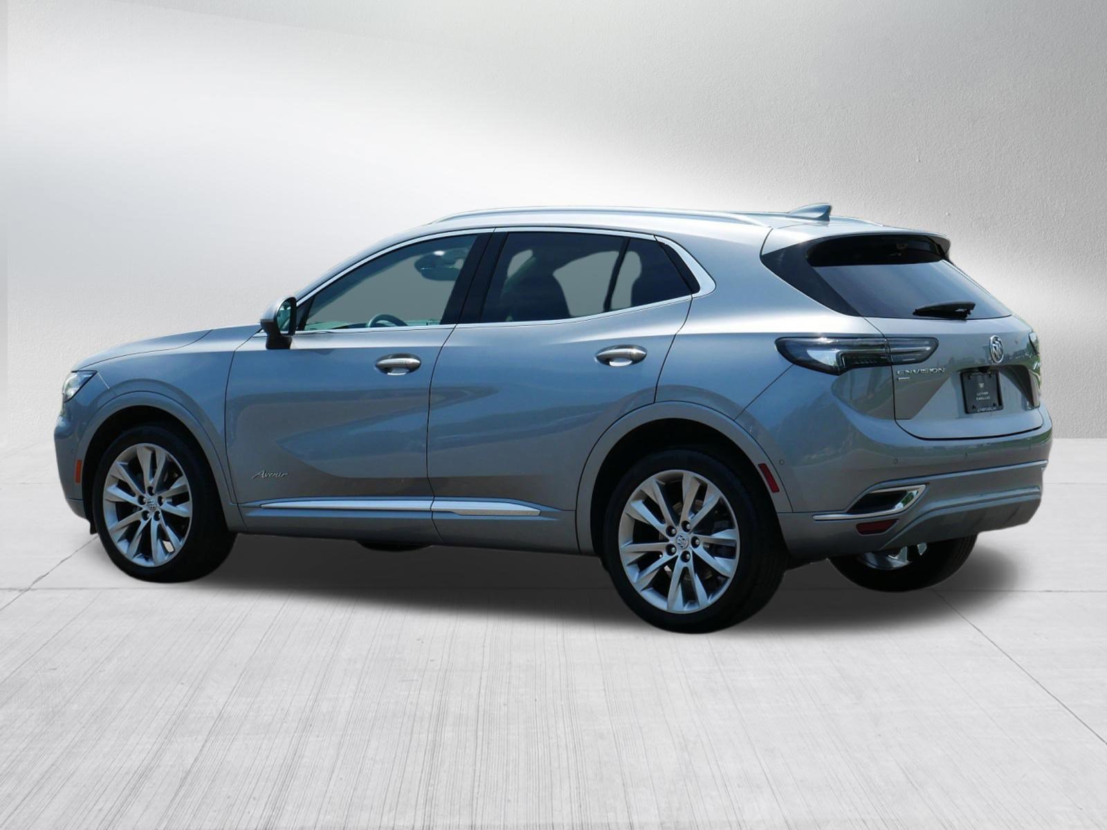 Used 2023 Moonstone Gray Metallic Buick Avenir image 4