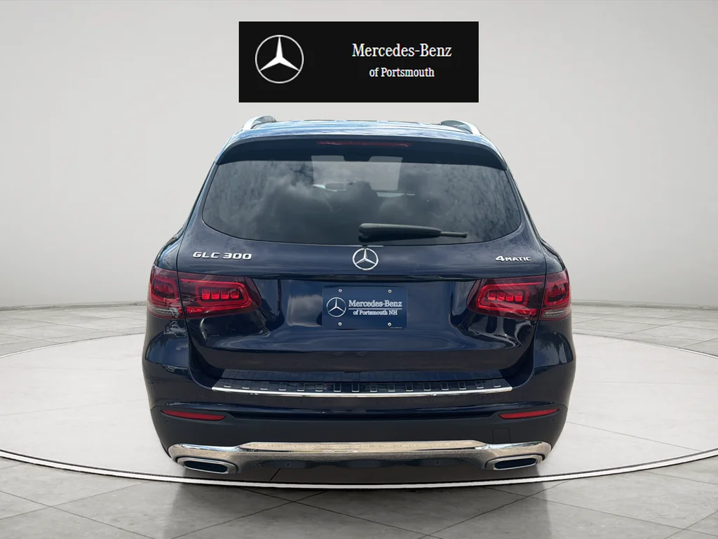 Used 2021  Mercedes-Benz GLC 300 image 4