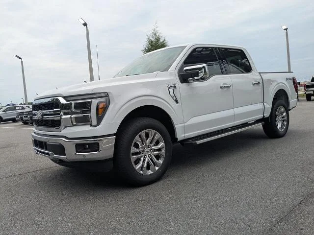 New 2026 Oxford White Ford Lariat image 38