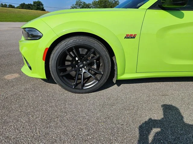 Used 2023 Green Dodge R/T Scat Pack Widebody image 27