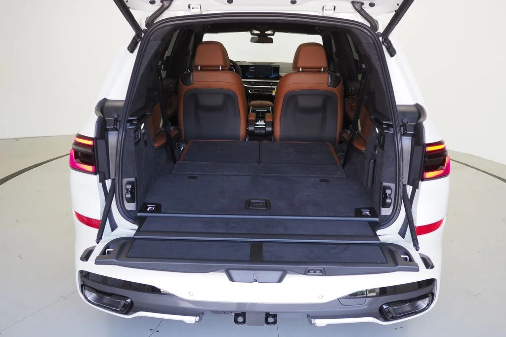 New 2027 Mineral White Metallic BMW xDrive40i image 24
