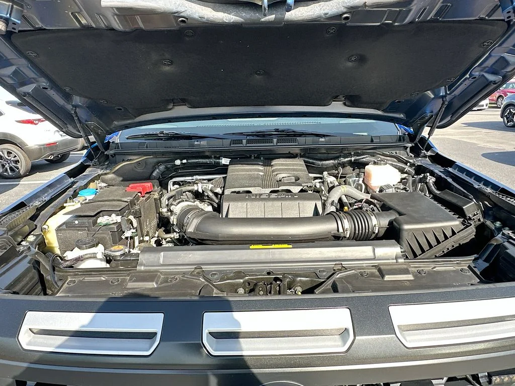 Used 2025 Blue Nissan PRO-4X image 27