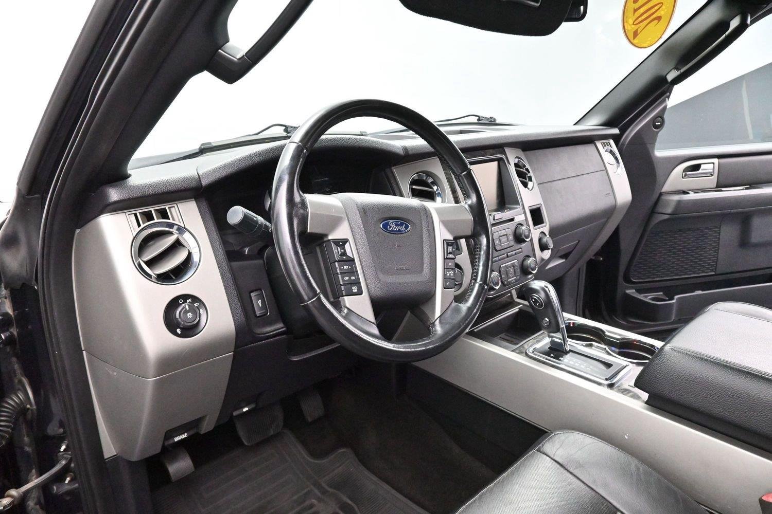 Used 2015 Tuxedo Black Metallic Ford Limited image 18