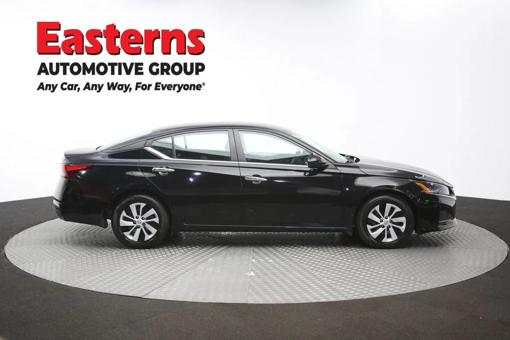 Used 2023 Black Nissan 2.5 S image 44