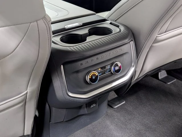 New 2027 Star White Metallic Tri-Coat Ford Active image 48