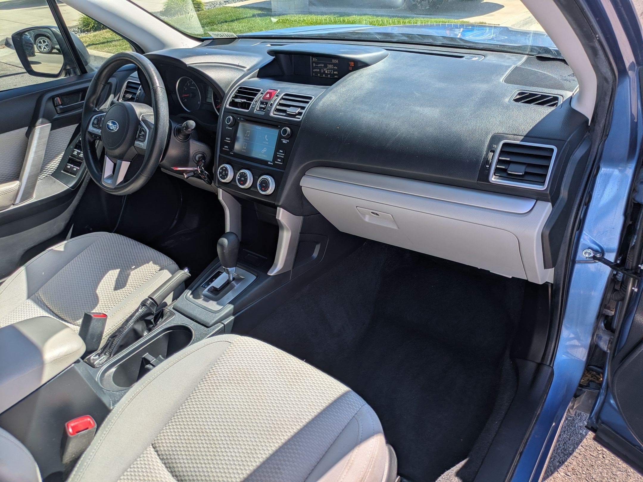Used 2018 Quartz Blue Pearl Subaru 2.5i image 29