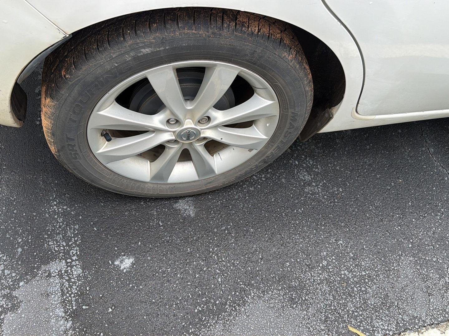 Used 2014 SILVER Nissan SL image 7