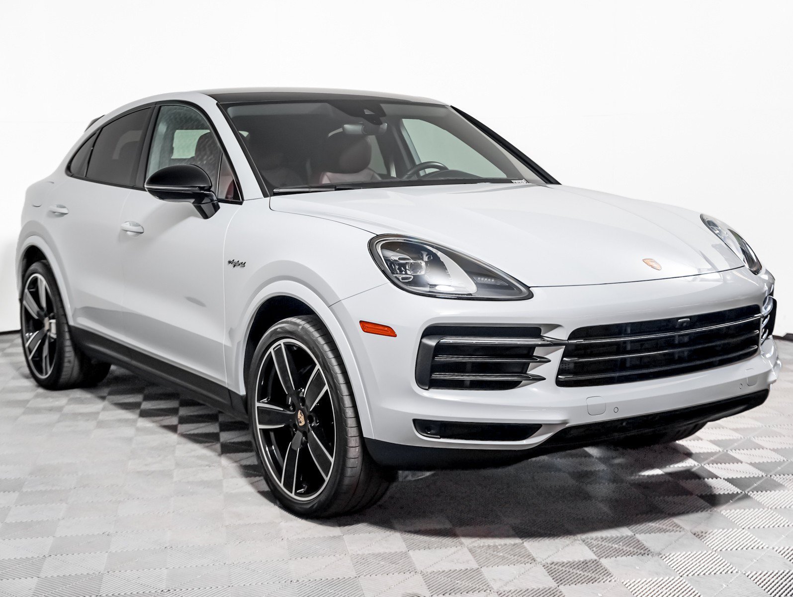 Certified Used 2023 CARRARA WHITE Porsche E-Hybrid Coupe image 8