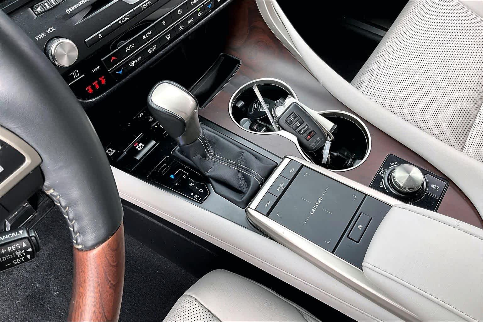 Used 2022 Eminent White Pearl Lexus  image 16