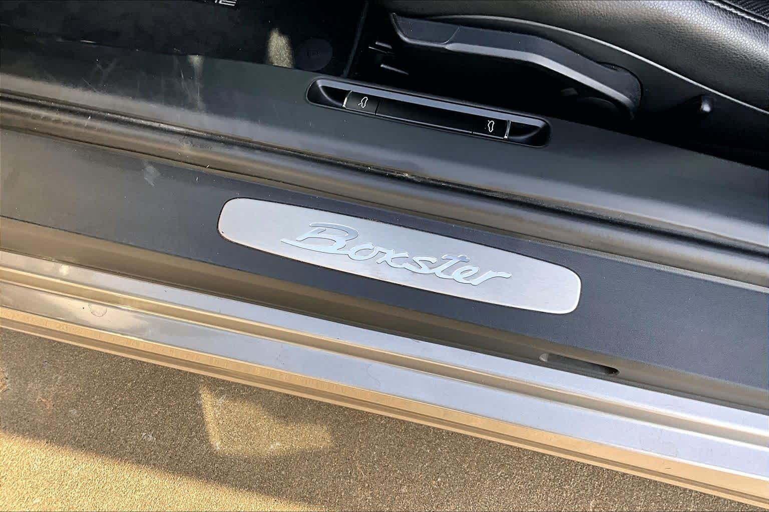 Used 2013 Platinum Silver Metallic Porsche  image 29