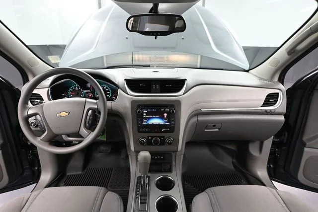 Used 2014 Gray Chevrolet LS image 23