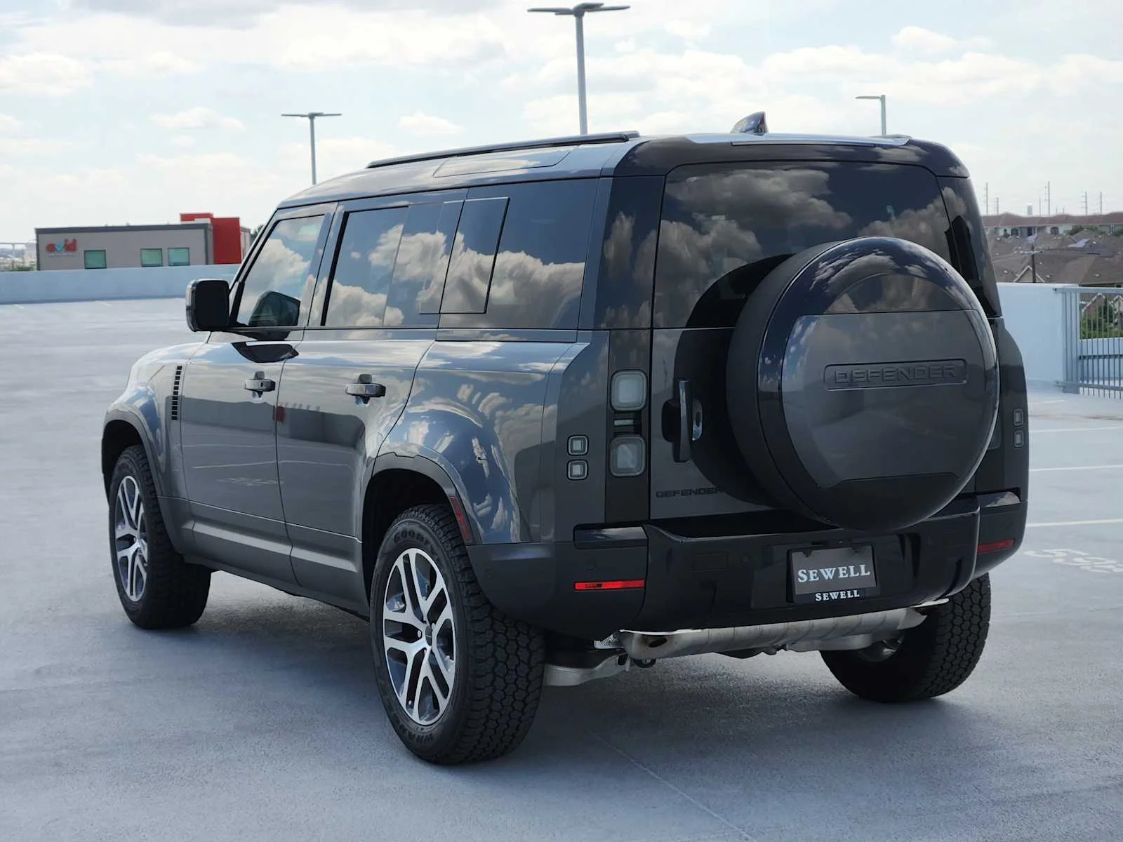 2026 Land Rover Defender S - Photo 7