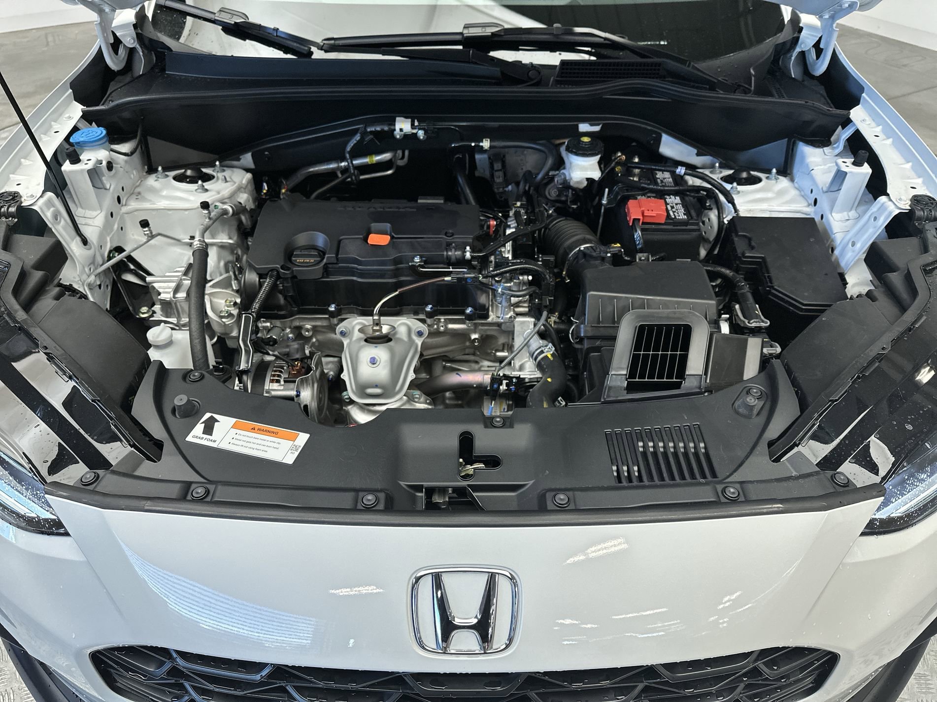 New 2026 Platinum White Pearl Honda LX image 26