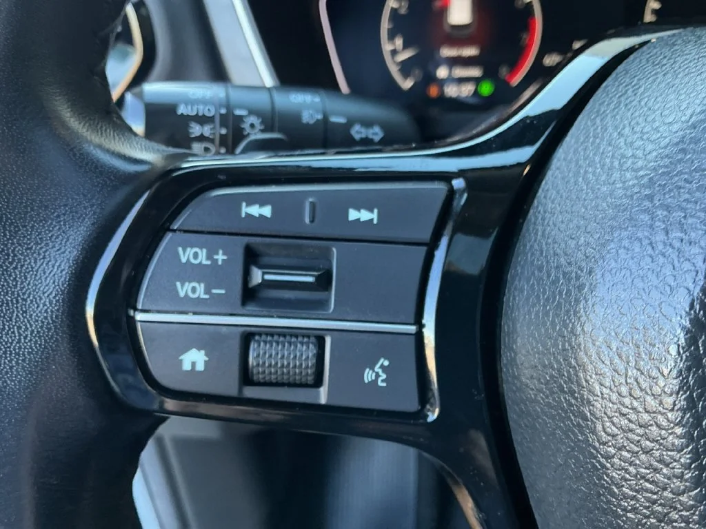Used 2025 Blue Honda Touring image 26