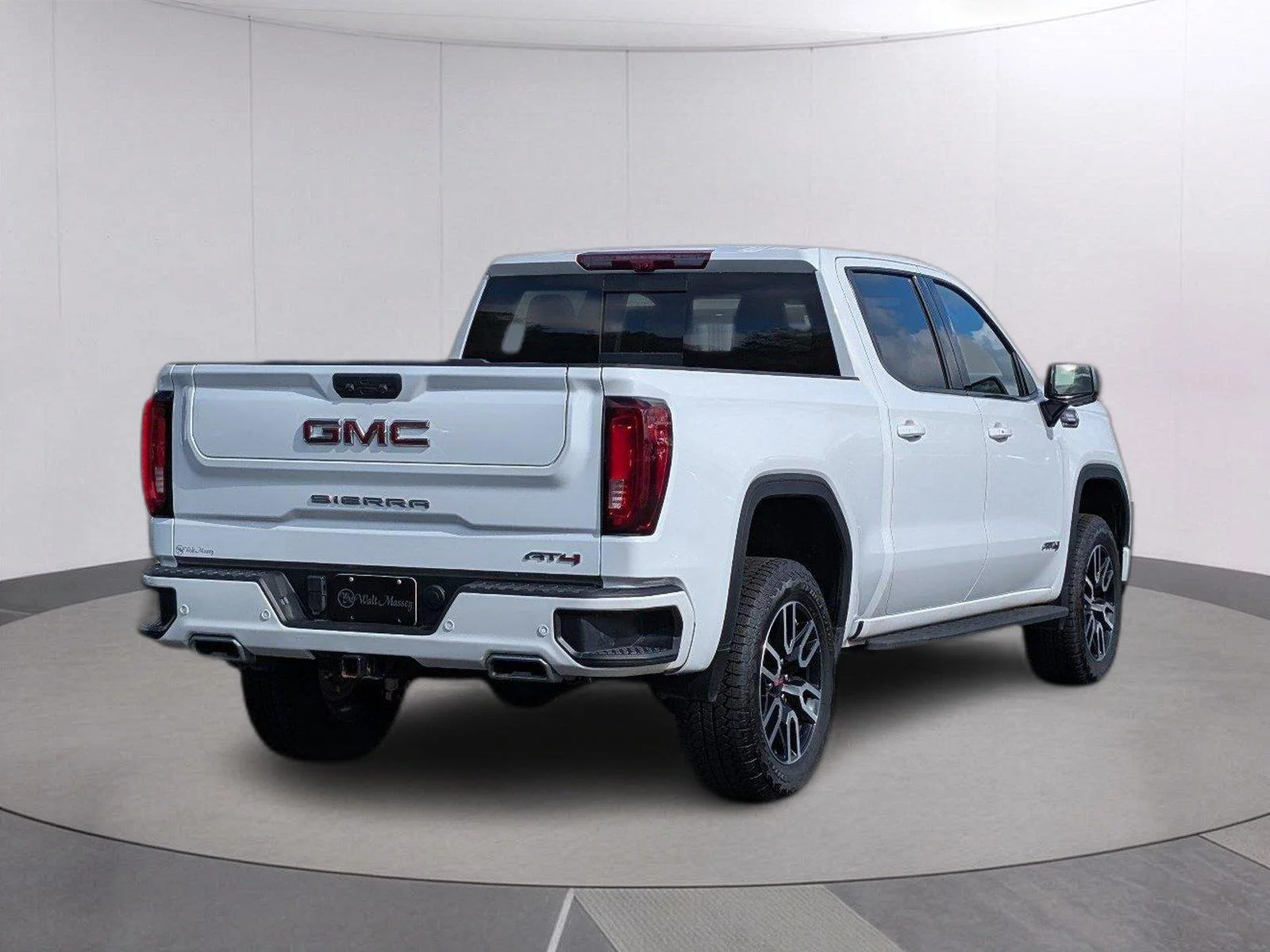 Used 2025 Summit White GMC AT4 image 7