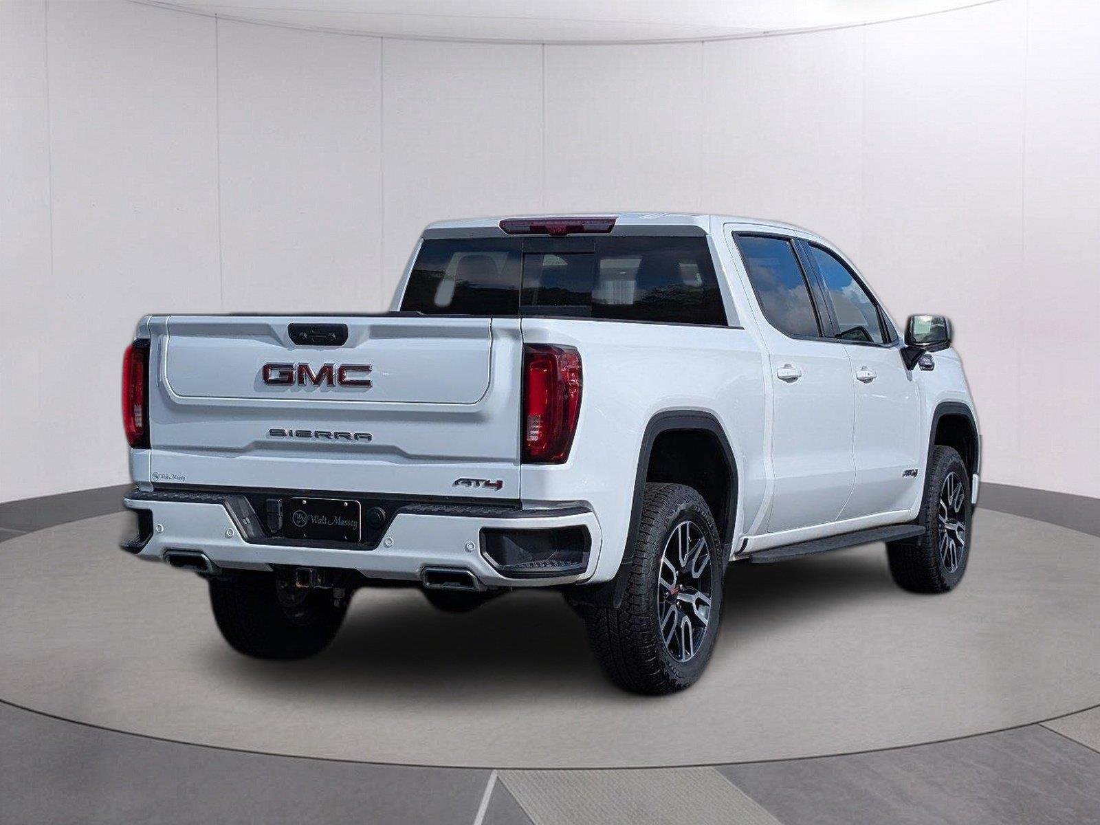Used 2025 Summit White GMC AT4 image 7