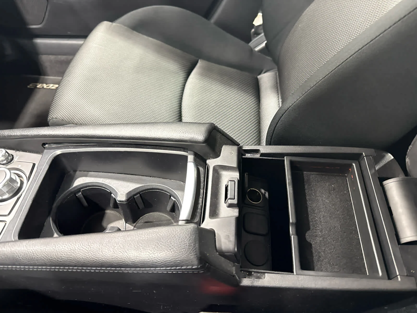 Used 2017 Red/red Mazda Sport image 17