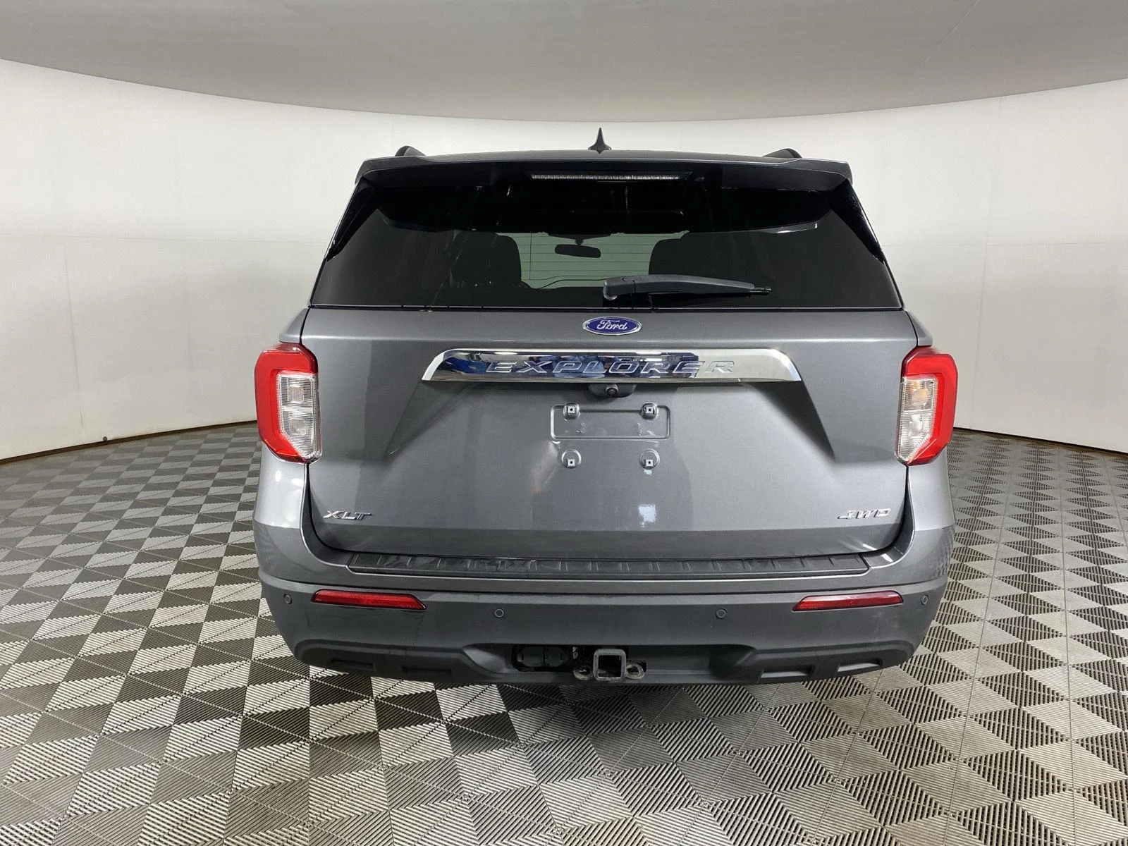 Used 2023 Carbonized Gray Ford XLT image 9