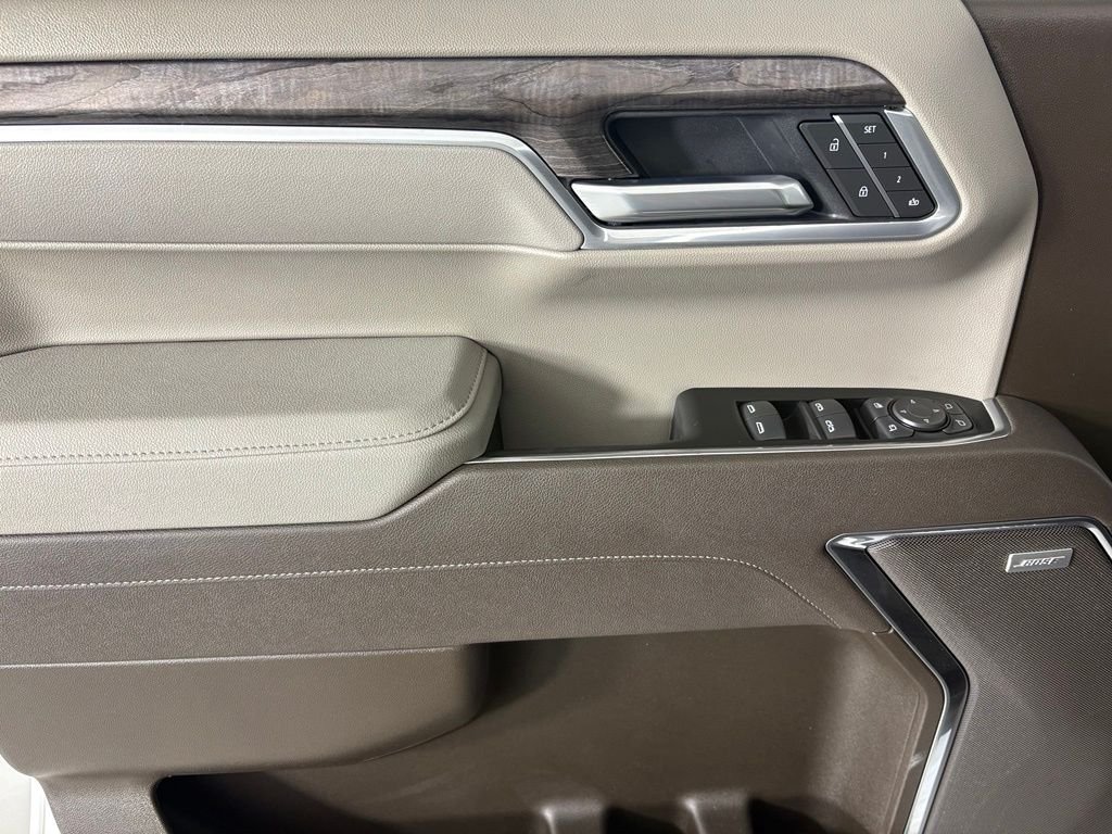 Used 2026 White Chevrolet LTZ image 20