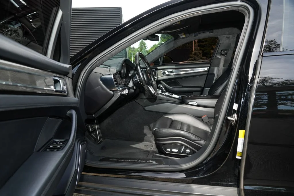 Certified Used 2018  Porsche Turbo image 18