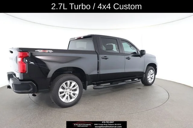 Used 2023 Black Chevrolet Custom image 19