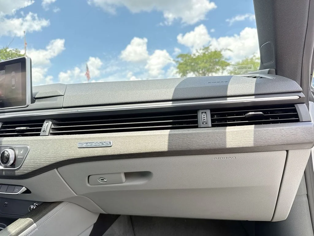 Used 2019 Silver Metallic Audi 2.0T Prestige image 34