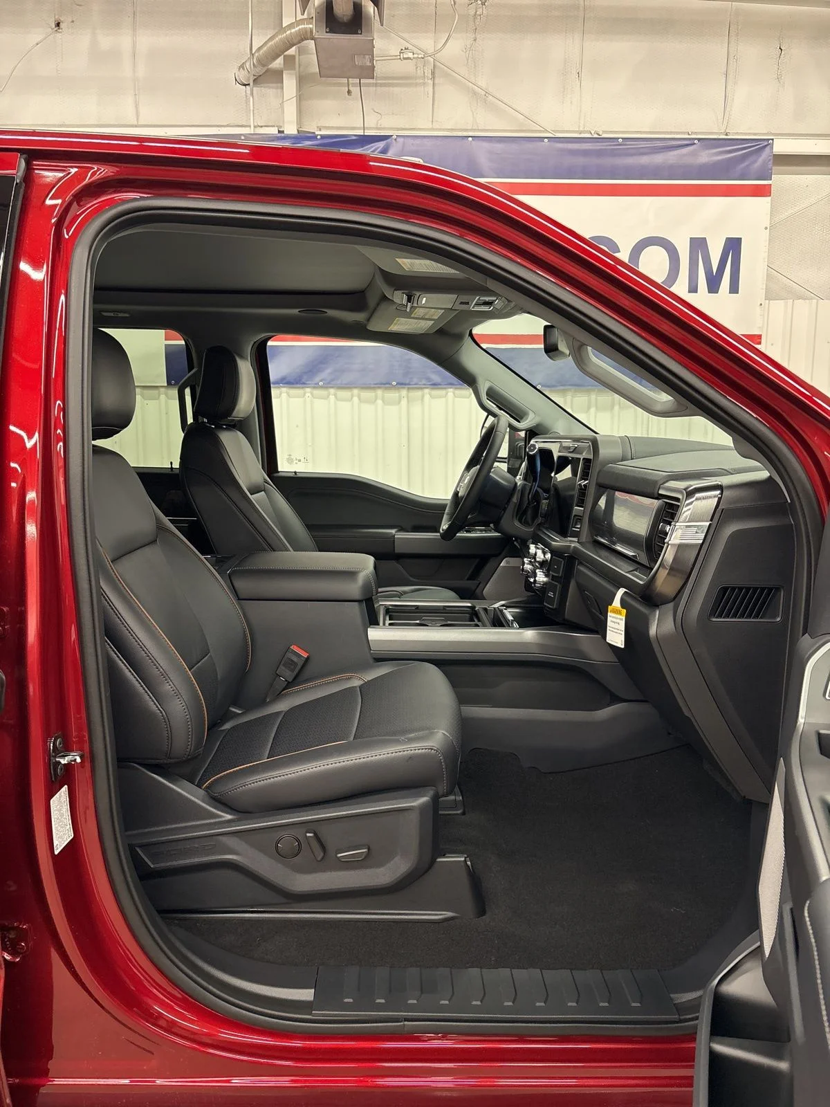 New 2026 Ruby Red Metallic Tinted Clearcoat Ford F-250® Lariat® image 18