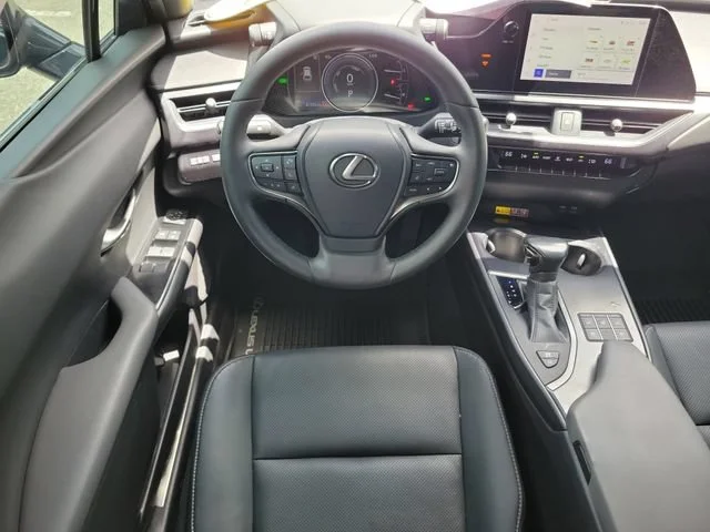 2024 Lexus UX Hybrid 250h Premium - Photo 9