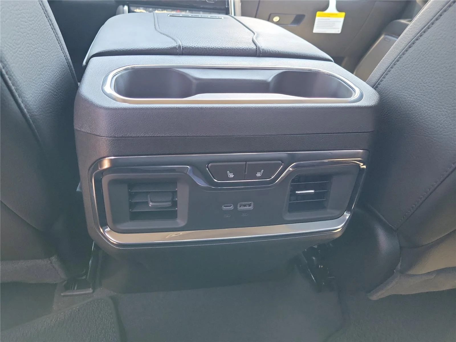 2026 GMC Sierra 2500HD Denali - Photo 12
