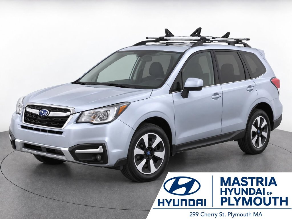 Used 2018 Silver Subaru 2.5i Premium image 1