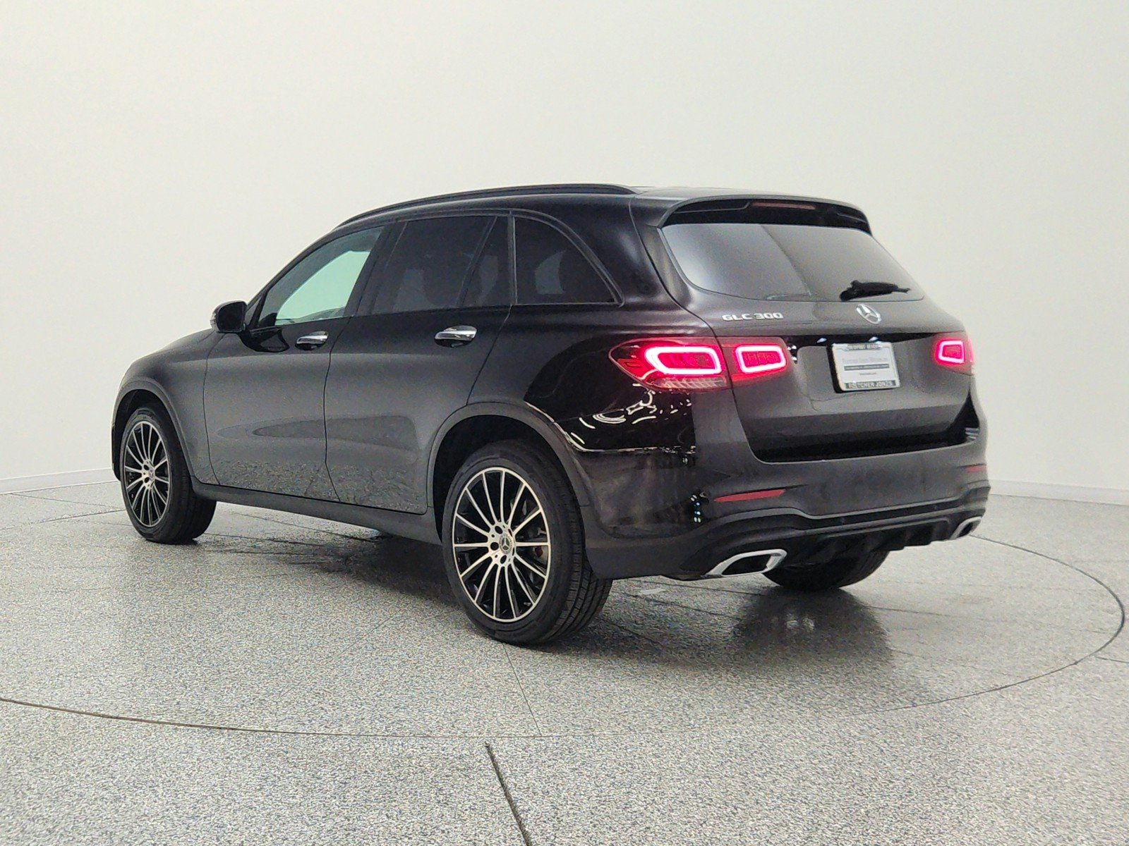 Used 2021 Black Mercedes-Benz GLC 300 SUV image 7