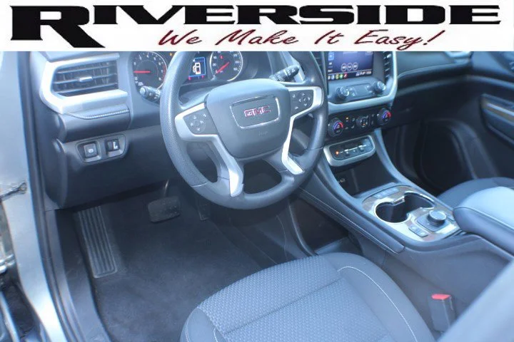 Certified Used 2023 Sterling Metallic GMC SLE image 7