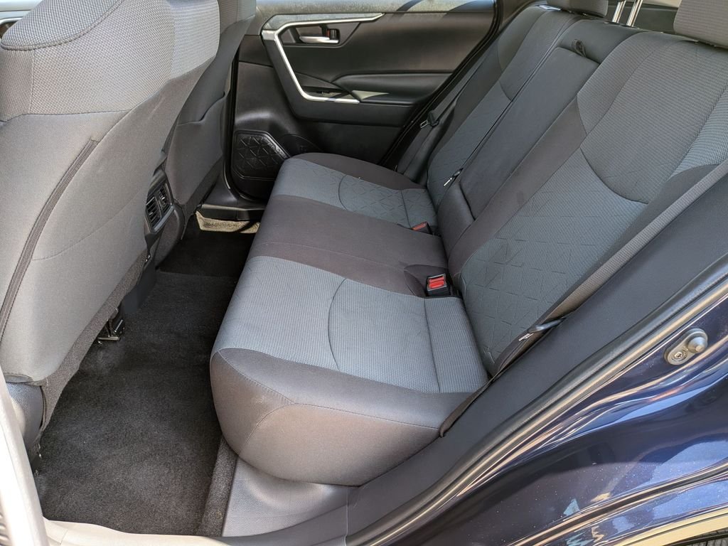 Used 2025  Toyota XLE image 28