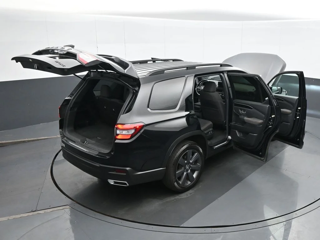 Used 2025 Black Honda Sport image 40
