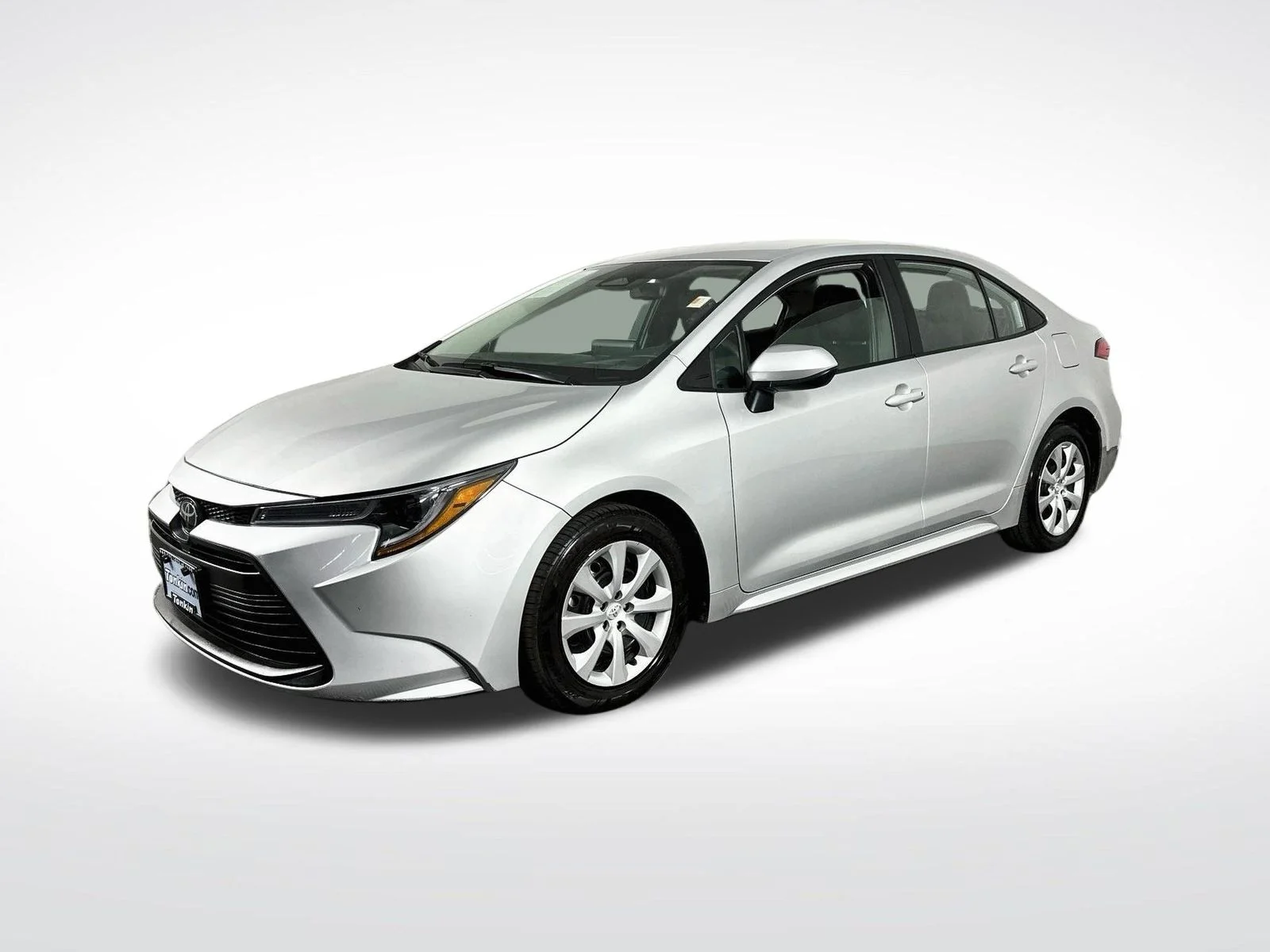 Used 2024 Classic Silver Metallic Toyota LE image 4