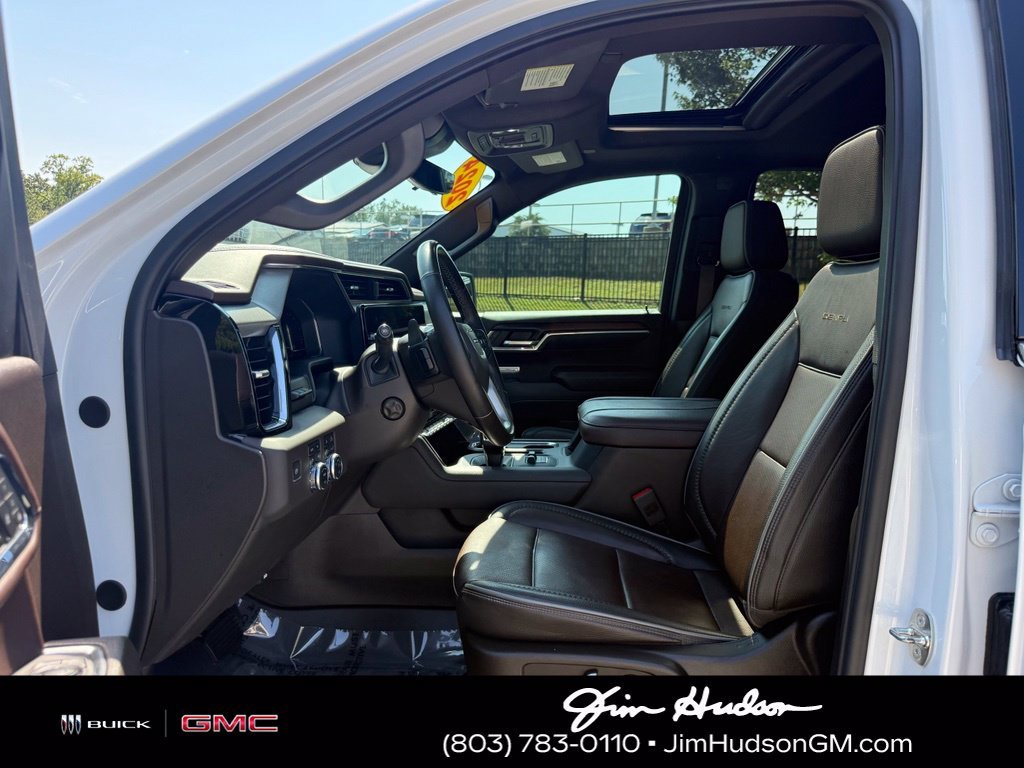 Used 2024 White GMC Denali image 24