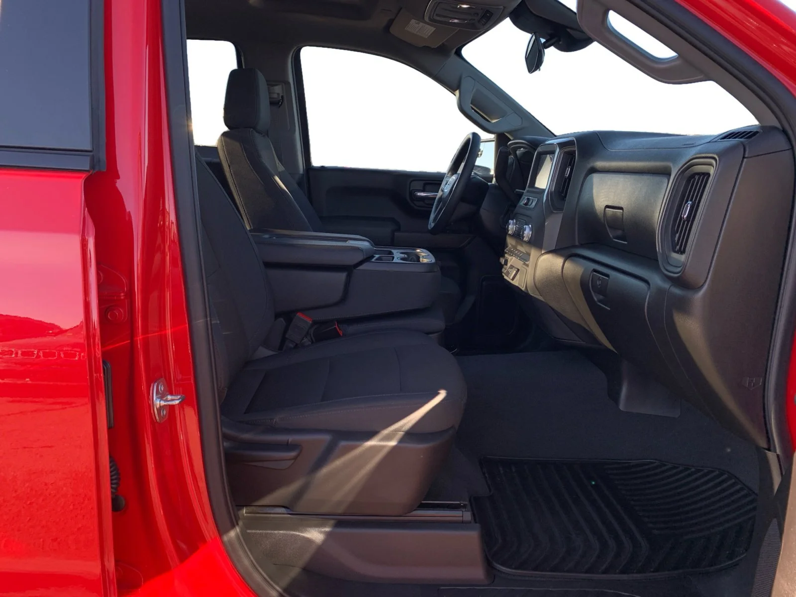 Used 2025 Cardinal Red GMC Pro image 17