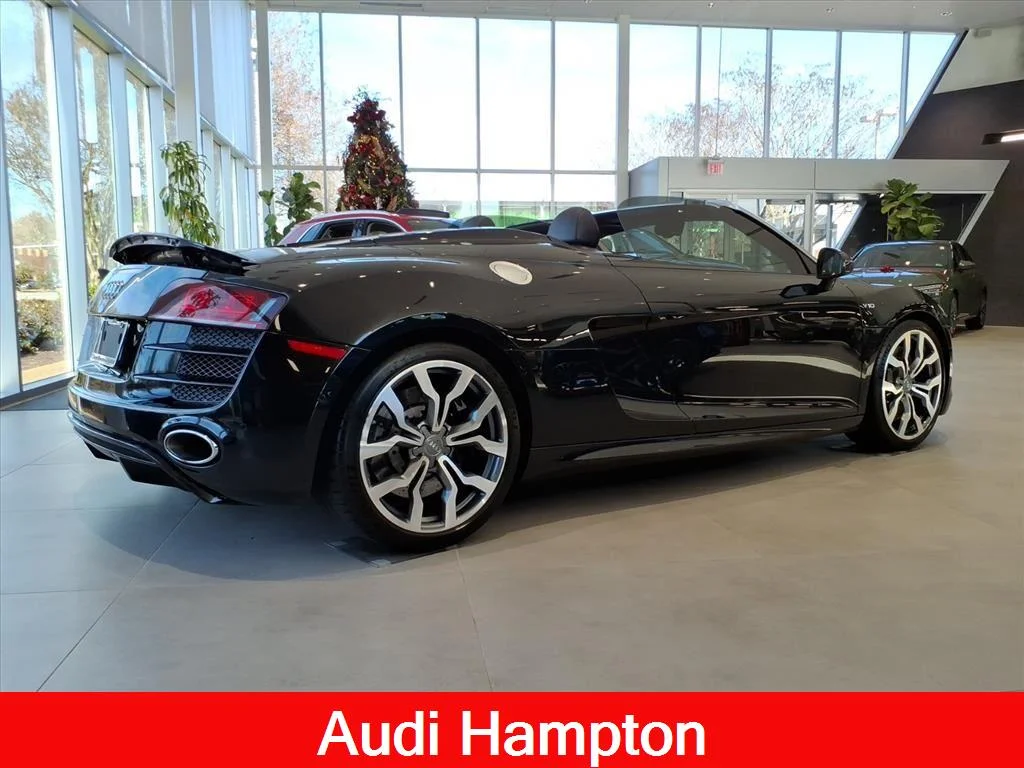 Used 2011 Phantom Black Pearl Audi 5.2L image 7