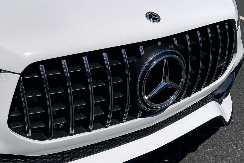 Certified Used 2022 White Mercedes-Benz GLE 53 AMG® image 22