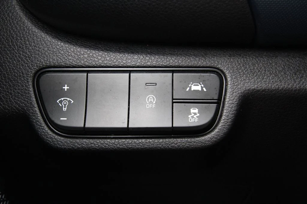 Used 2023 Orange Kia S image 22