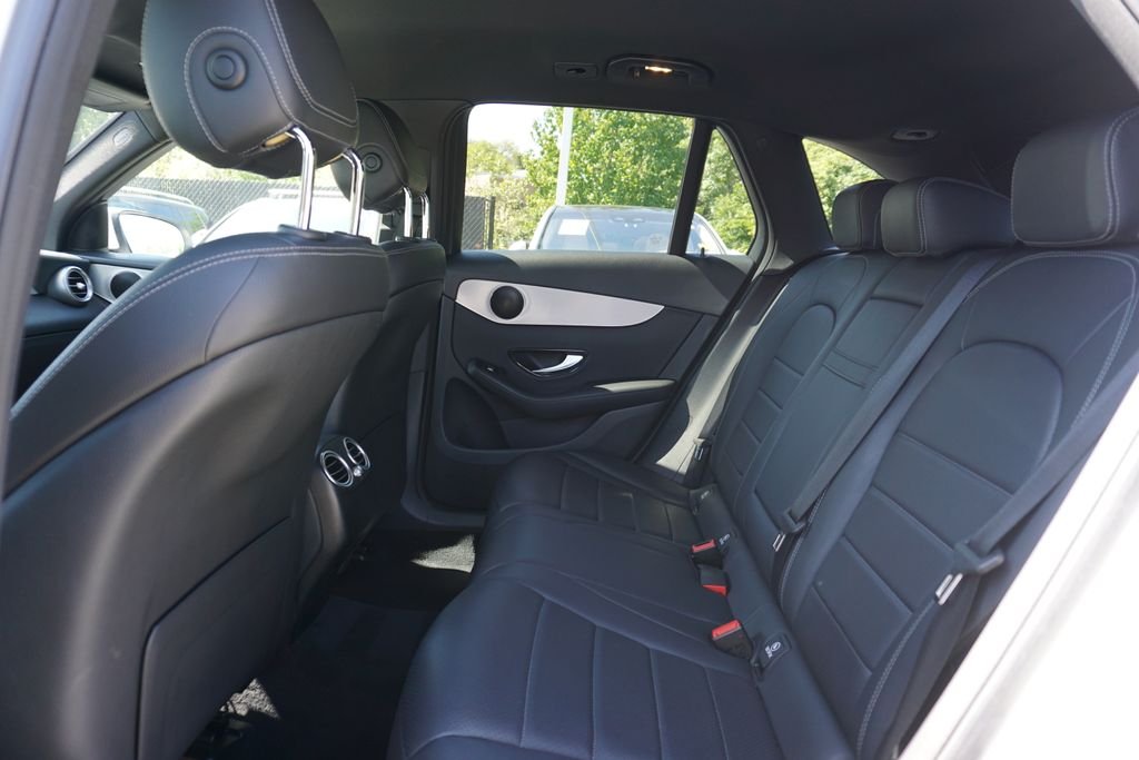 Used 2020 Polar White Mercedes-Benz GLC 300 image 22