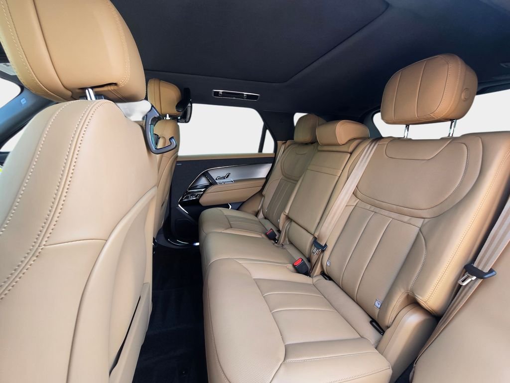 New 2026 Fuji White LAND ROVER SE image 14
